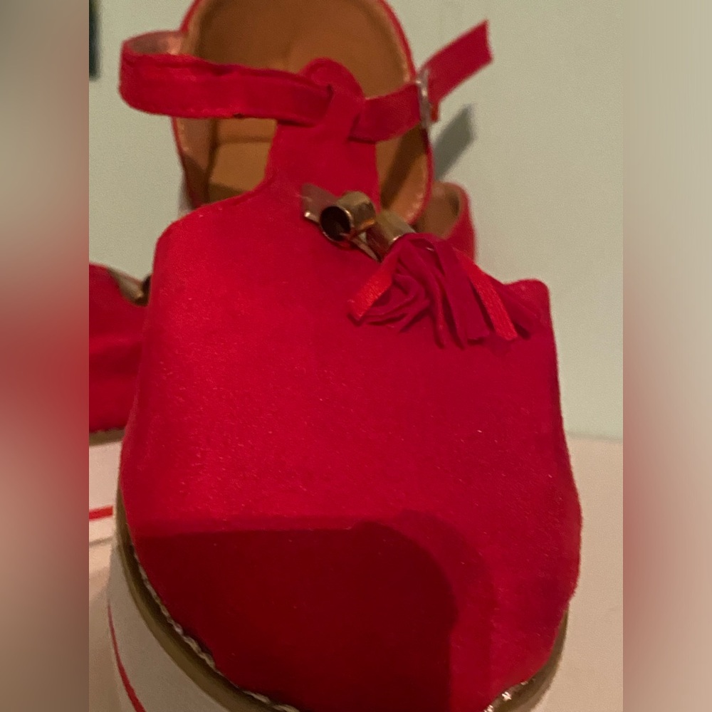 Sandals - Picture 5 of 15
